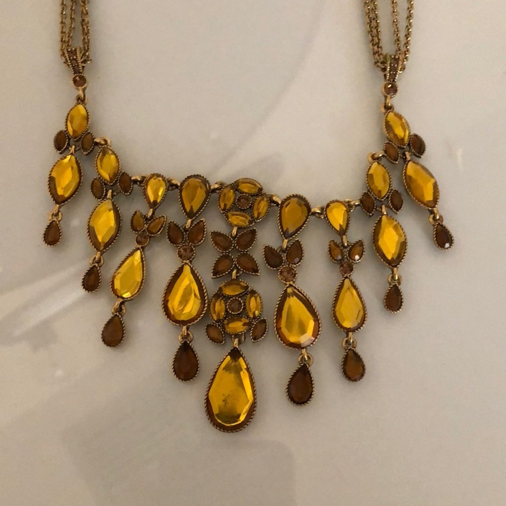 Jewel statement necklace - Picture 2 of 2